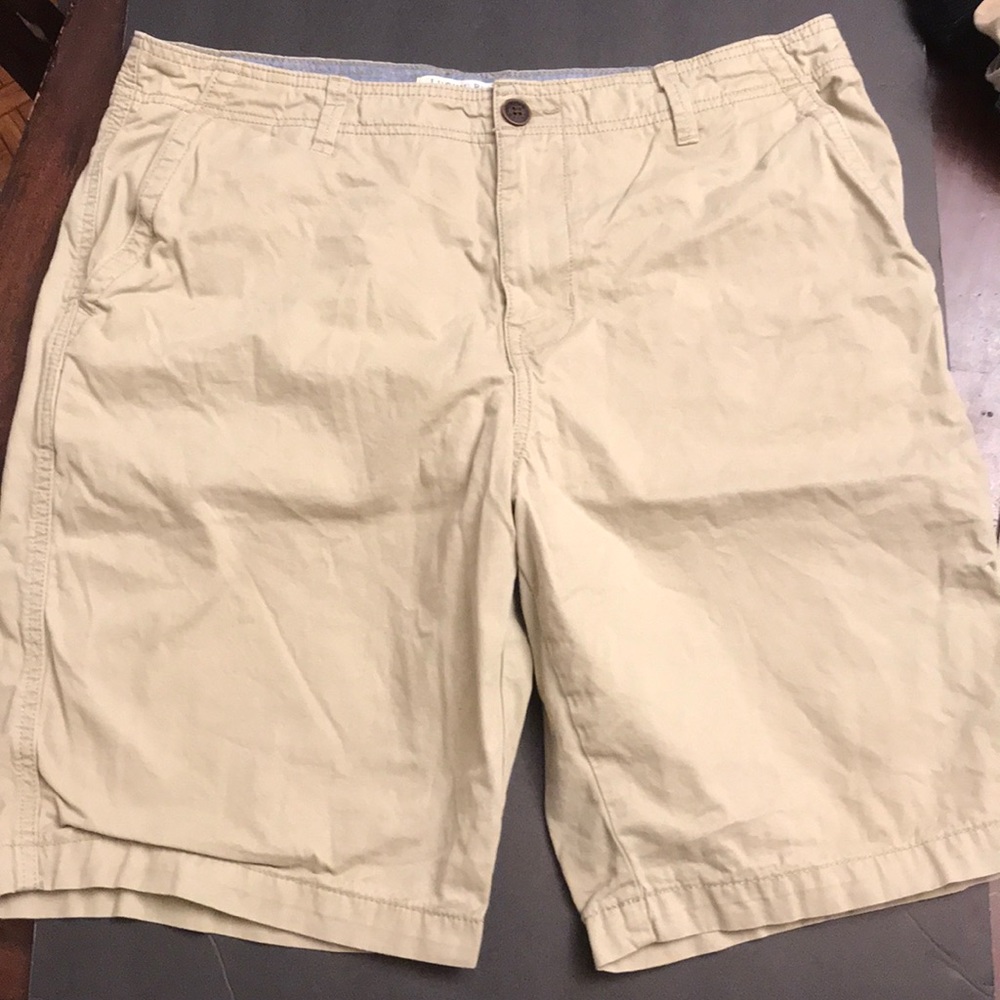 Lucky Brand Cargo Shorts Size 34